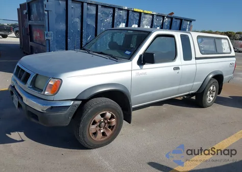 2000 Nissan Frontier Desert Runner Se-V6/Desert Runner Xe-V6 из США, поврежденный, VIN 1N6ED26T3YC374388